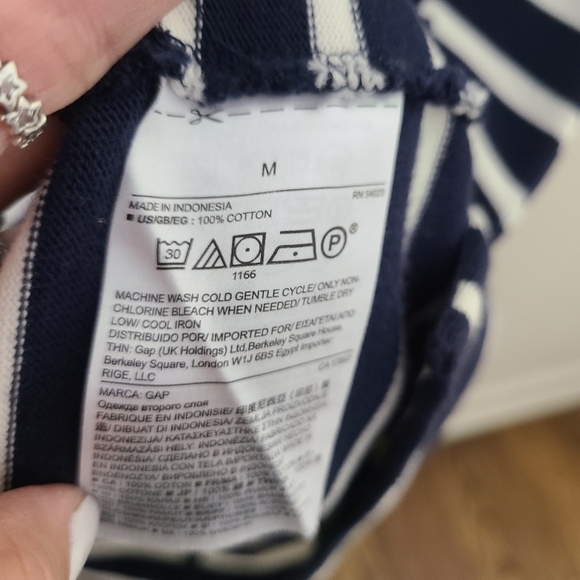 ⭐️40% Off⭐️ GAP Navy & White Striped Boat Neck Dress - Picture 6 of 6